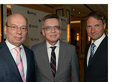 Rainer Wendt mit Bundesinnenminister Thomas de Maizière und Achim Hoffmann von BSW